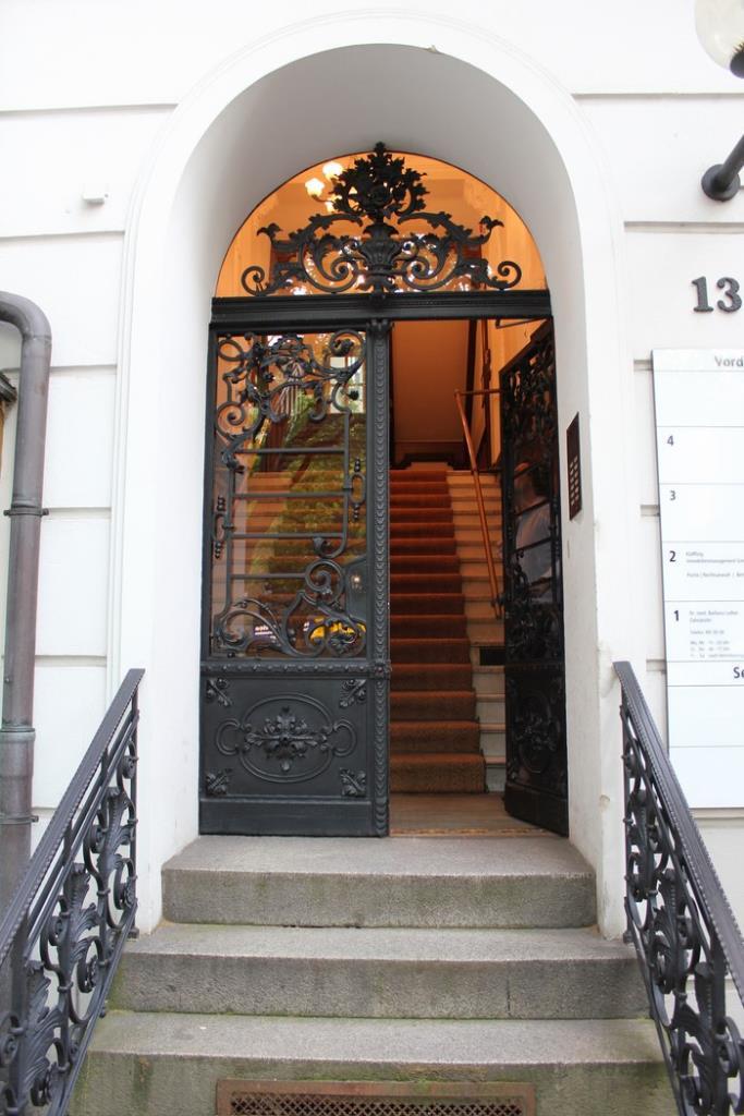 ImmoClub Berlin: vermietete 2-Zimmerwohnung am Ku´Damm ! 